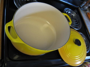 Le Creuset 6.75qt dutch oven