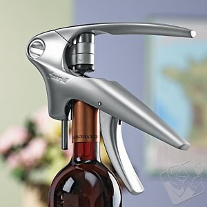 Screwpull lever wine opener